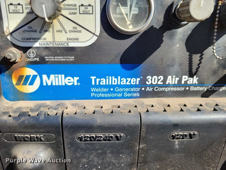 image for item EE1009 Miller Trailblazer 302 Air Pak welder/generator