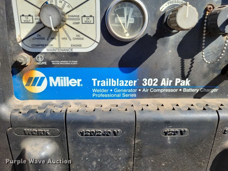 image for item EE1009 Miller Trailblazer 302 Air Pak welder/generator