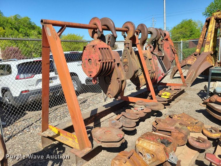 image for item EE1016 Crane attachments 