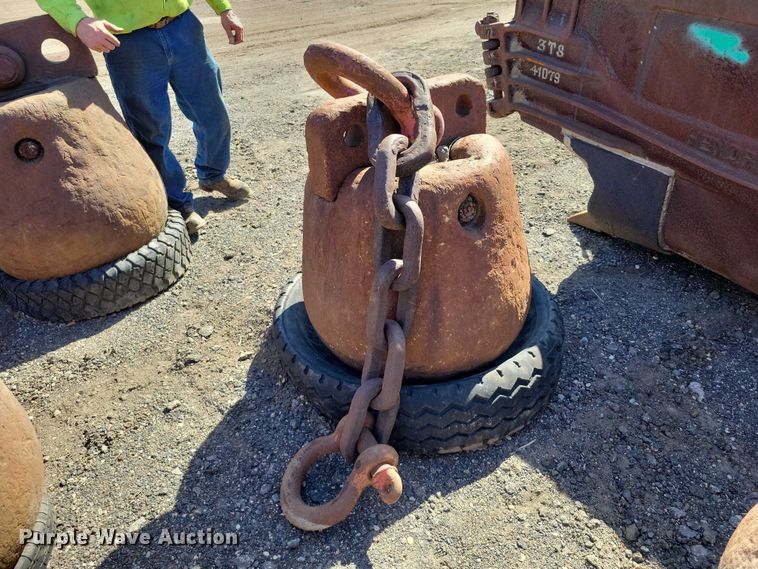 image for item EE1021 Wrecking ball
