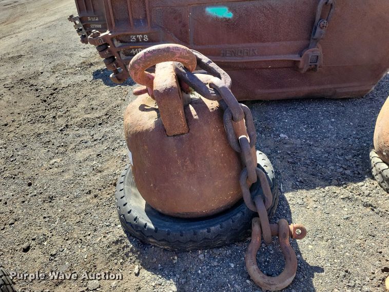 image for item EE1021 Wrecking ball