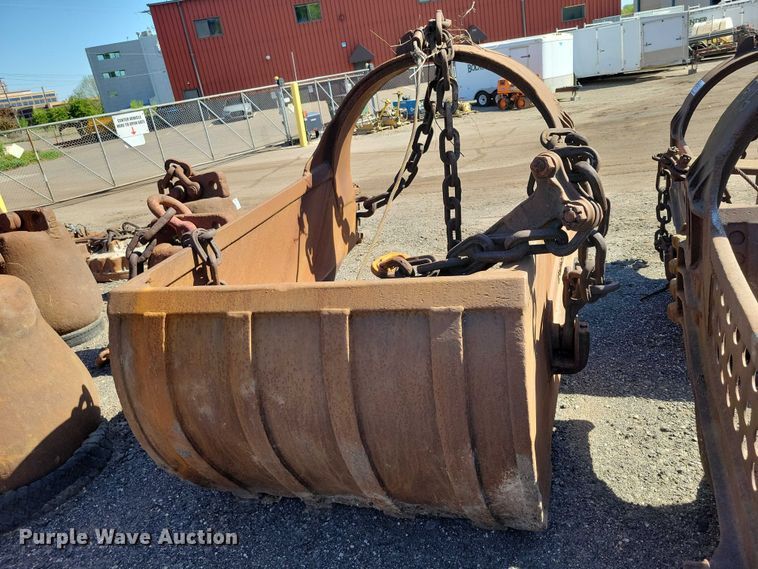 image for item EE1022 Hendrix drag line bucket