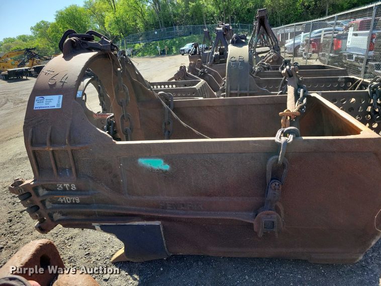 image for item EE1022 Hendrix drag line bucket