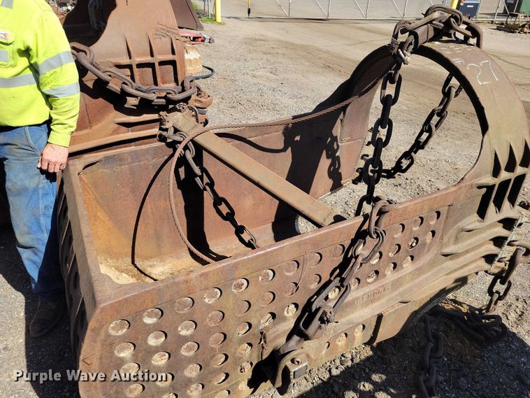 image for item EE1023 Hendrix drag line bucket