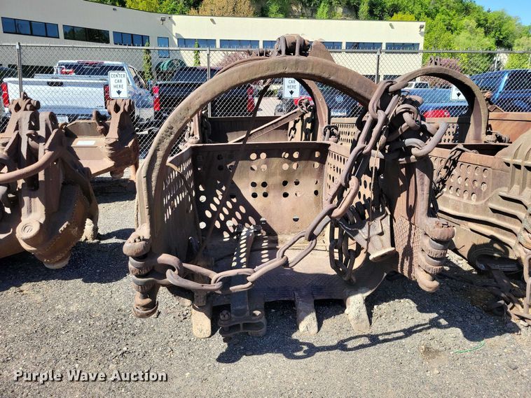 image for item EE1024 (2) Hendrix drag line buckets 