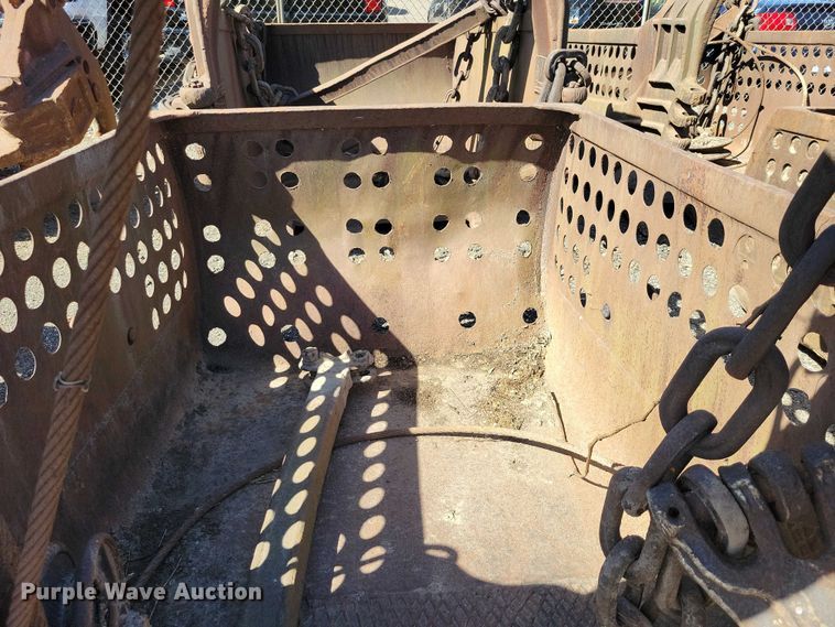 image for item EE1024 (2) Hendrix drag line buckets 