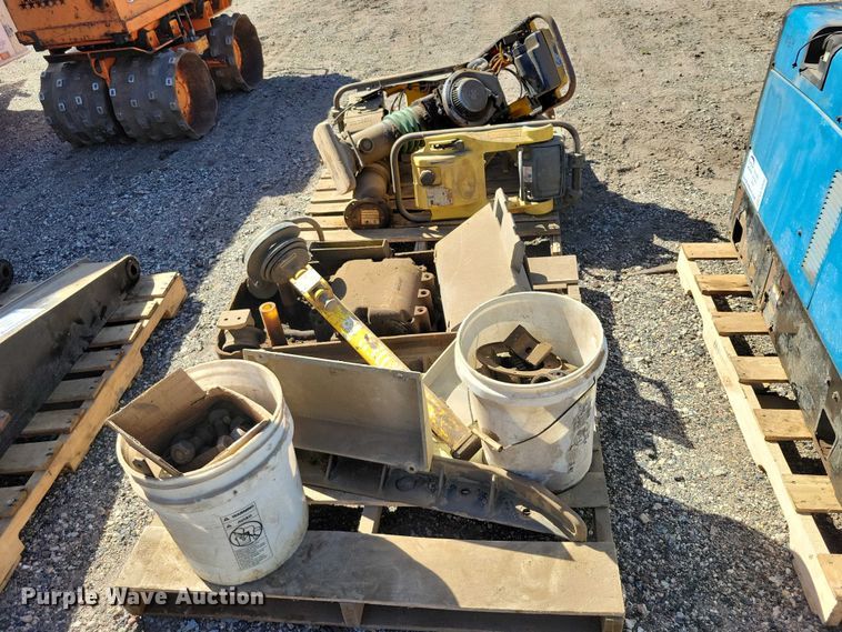 image for item EE1033 (3) Wacker Neuson plate compactors