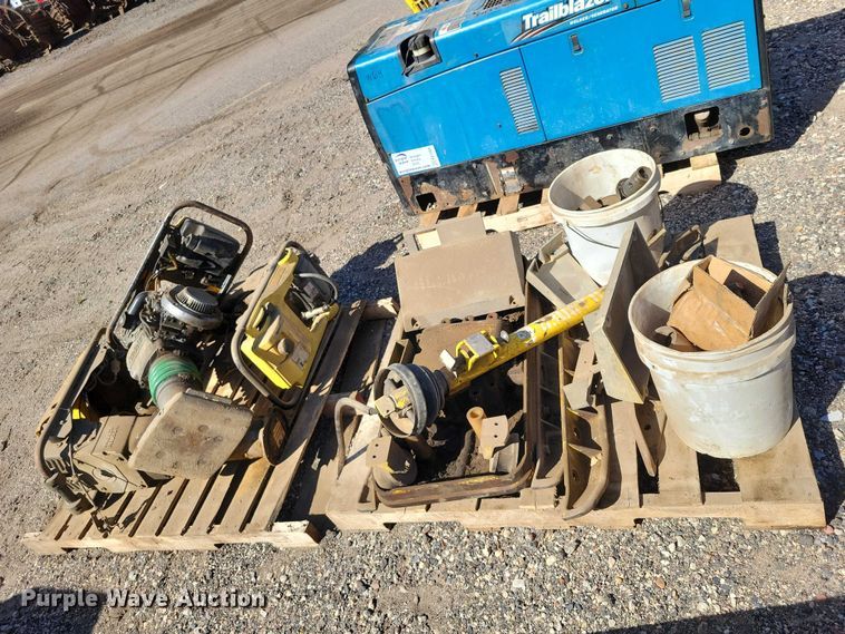 image for item EE1033 (3) Wacker Neuson plate compactors