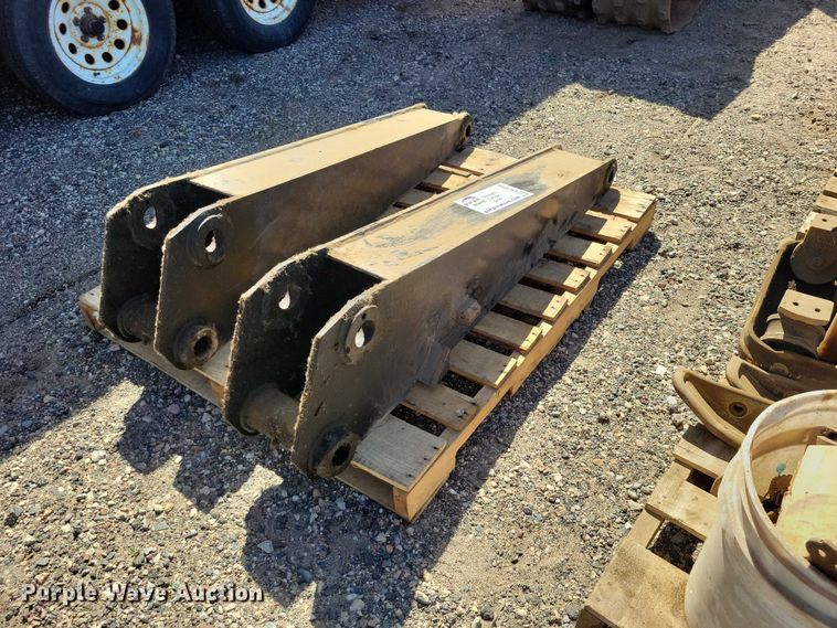 image for item EE1034 (2) outriggers