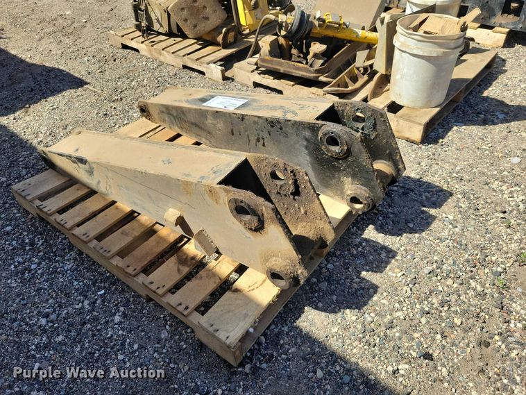 image for item EE1034 (2) outriggers