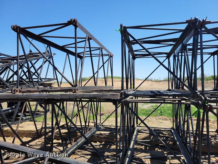 image for item EE1040 (10) crane boom sections
