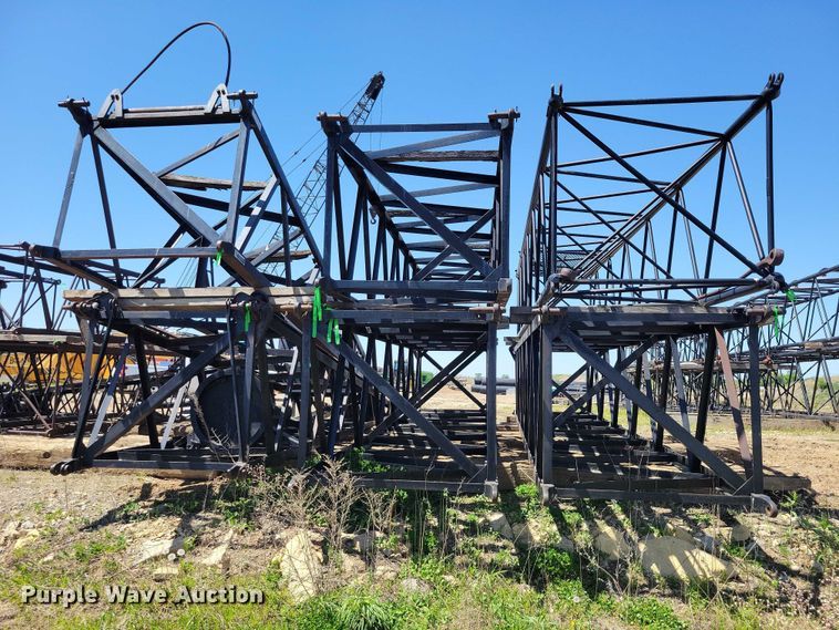 image for item EE1041 (6) crane boom sections