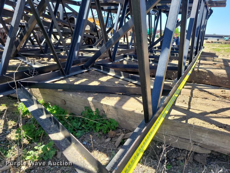 image for item EE1041 (6) crane boom sections