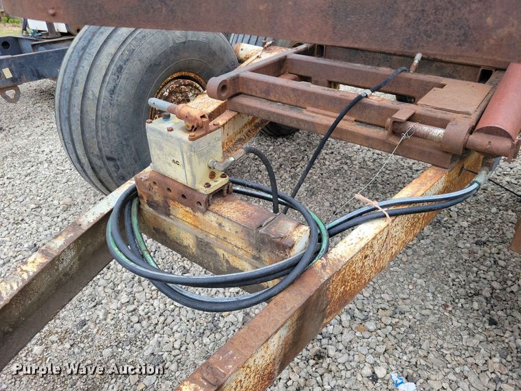 image for item EE1044 Tile trailer