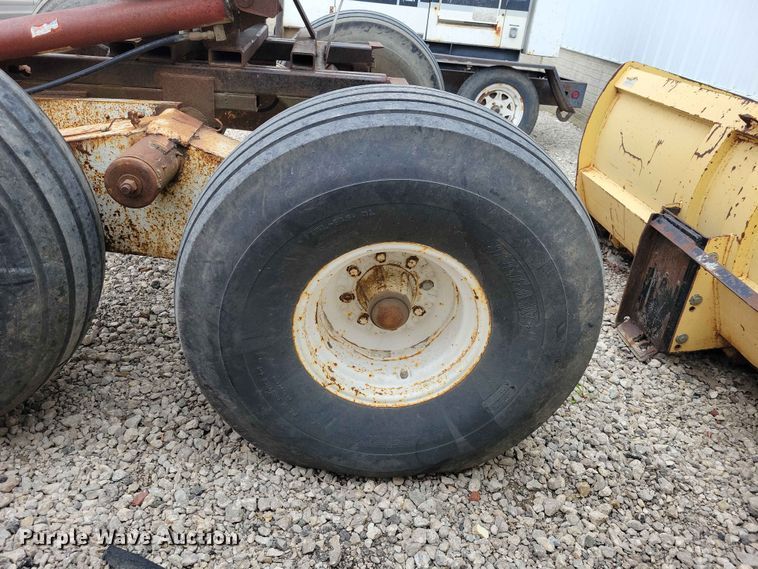 image for item EE1044 Tile trailer
