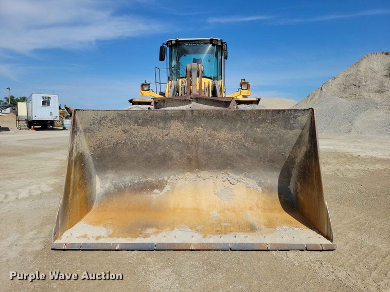 image for item EE1045 2008 Volvo L220F wheel loader