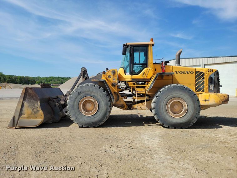 image for item EE1045 2008 Volvo L220F wheel loader
