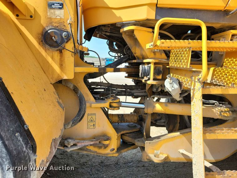 image for item EE1045 2008 Volvo L220F wheel loader