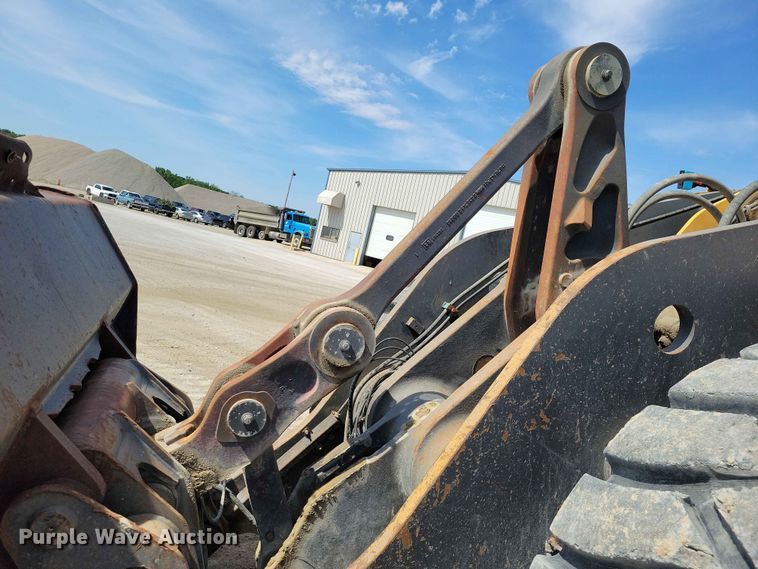 image for item EE1045 2008 Volvo L220F wheel loader