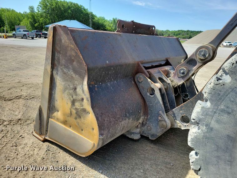image for item EE1045 2008 Volvo L220F wheel loader