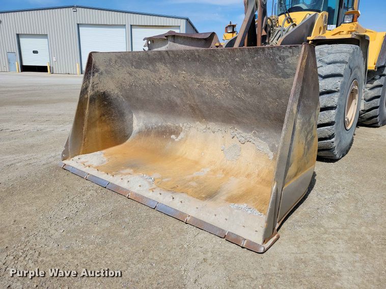 image for item EE1045 2008 Volvo L220F wheel loader