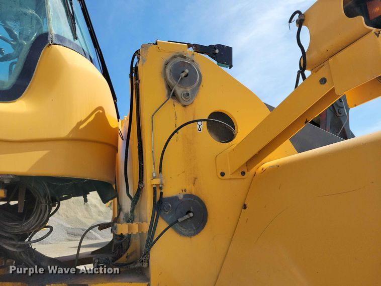 image for item EE1045 2008 Volvo L220F wheel loader