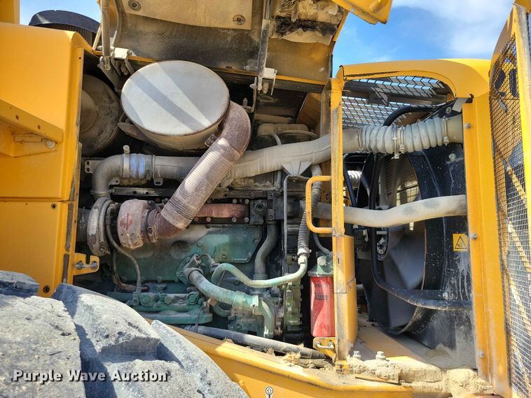 image for item EE1045 2008 Volvo L220F wheel loader