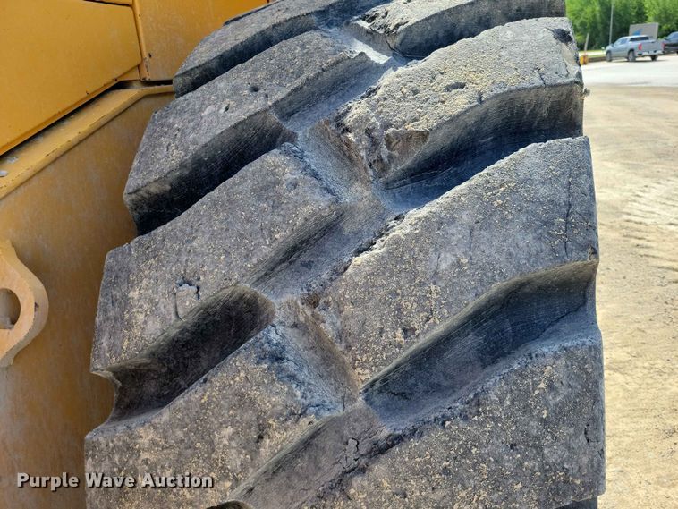 image for item EE1045 2008 Volvo L220F wheel loader