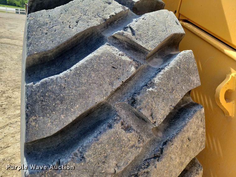 image for item EE1045 2008 Volvo L220F wheel loader