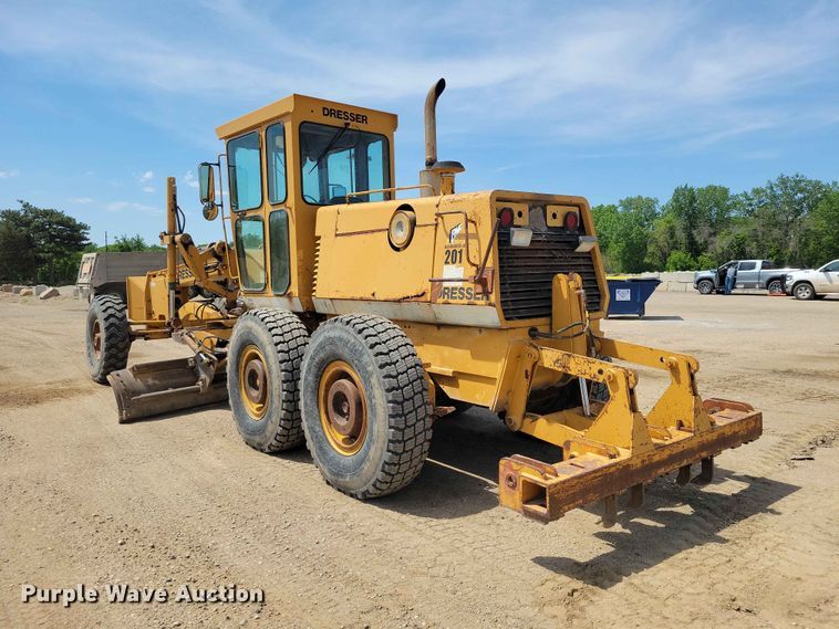image for item EE1046 Dresser 850 motor grader