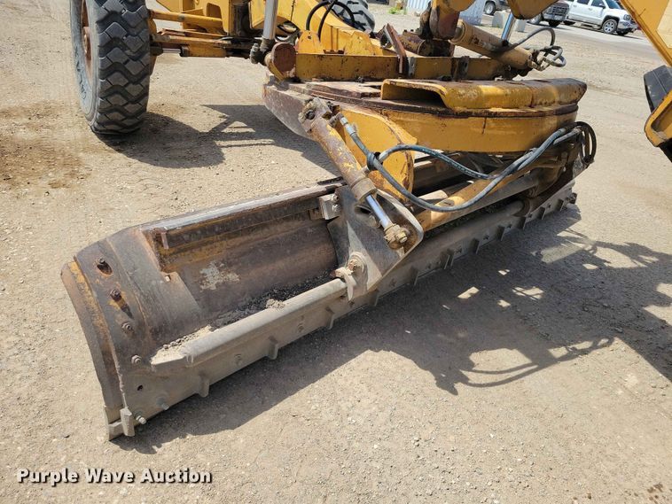 image for item EE1046 Dresser 850 motor grader