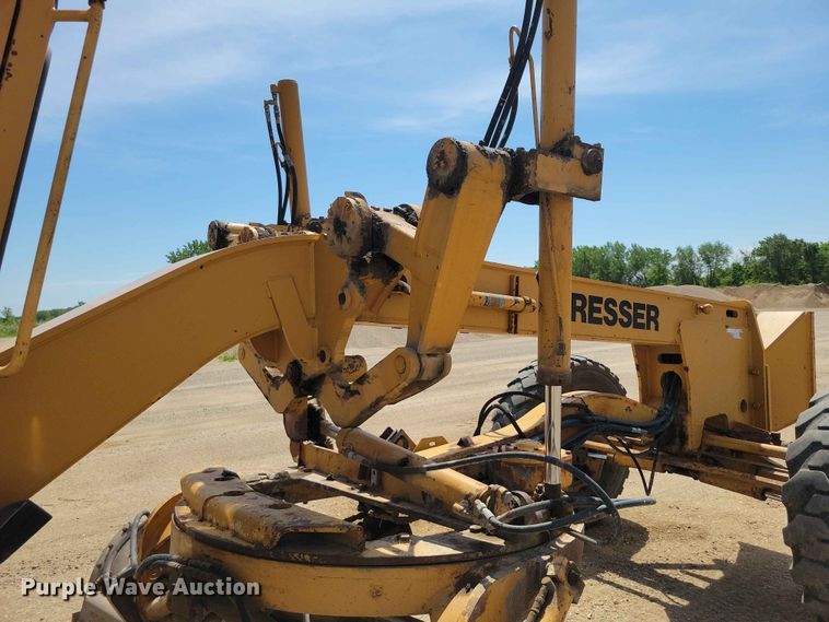 image for item EE1046 Dresser 850 motor grader