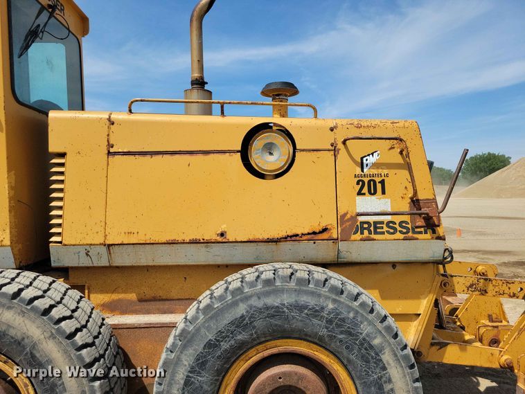 image for item EE1046 Dresser 850 motor grader