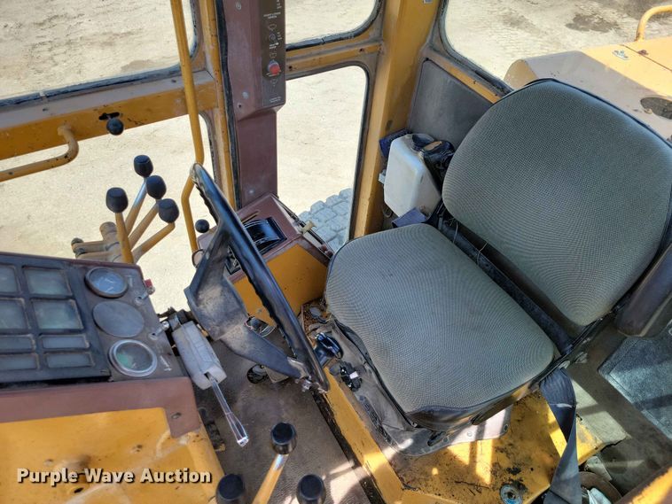 image for item EE1046 Dresser 850 motor grader