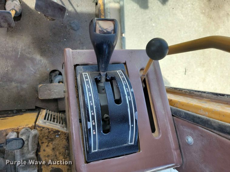 image for item EE1046 Dresser 850 motor grader