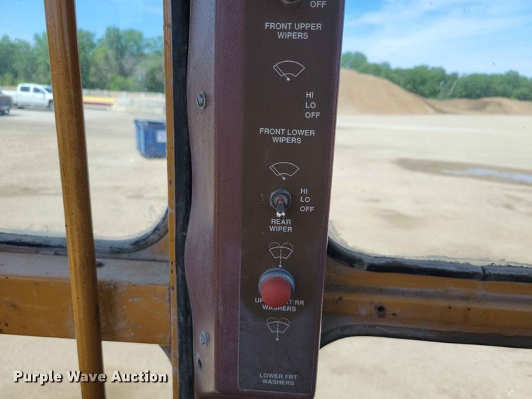 image for item EE1046 Dresser 850 motor grader