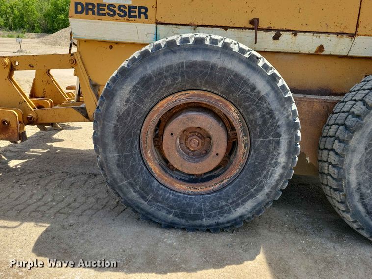 image for item EE1046 Dresser 850 motor grader
