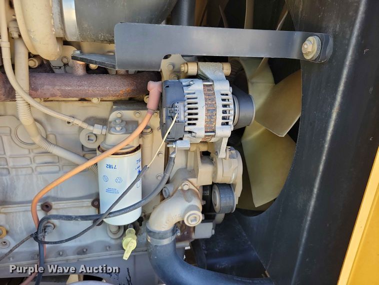 image for item EE1049 2010 Vermeer BC2100XL wood chipper