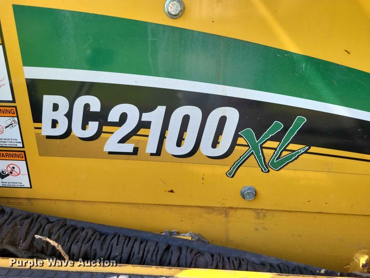 image for item EE1049 2010 Vermeer BC2100XL wood chipper