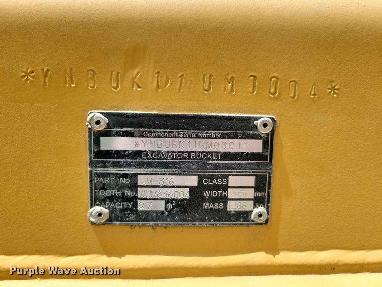 image for item EE1051 UM wheel loader bucket