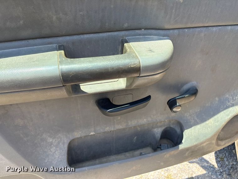 image for item EF1168 2008 Chevrolet Silverado 2500HD utility bed pickup truck