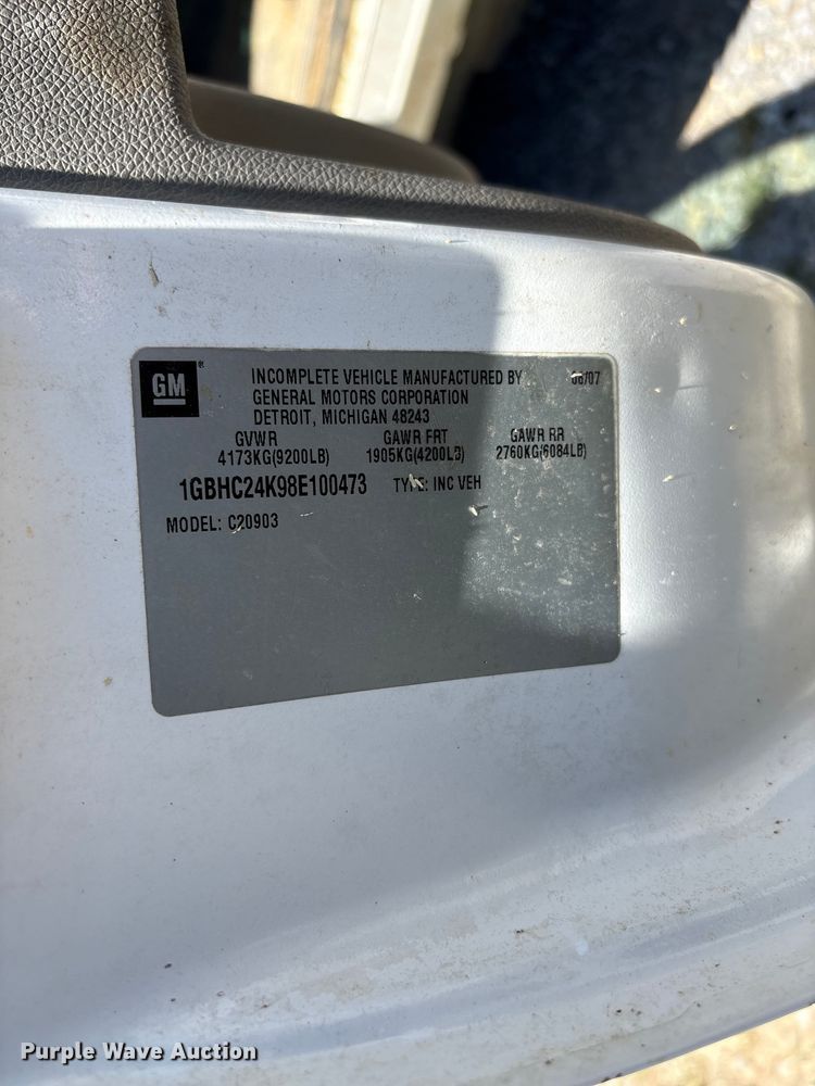 image for item EF1168 2008 Chevrolet Silverado 2500HD utility bed pickup truck
