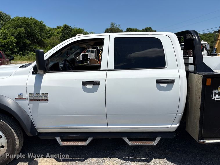 image for item EF1169 2017 RAM 5500 Crew Cab flatbed truck