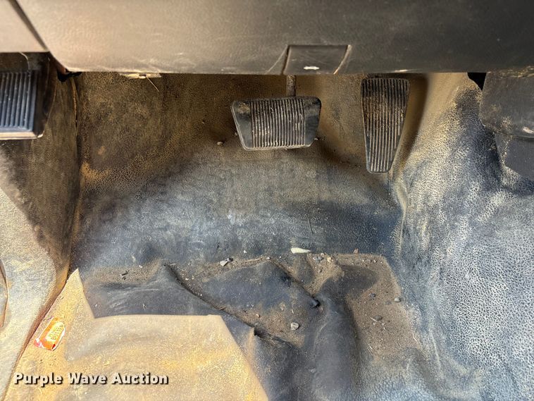 image for item EF1169 2017 RAM 5500 Crew Cab flatbed truck