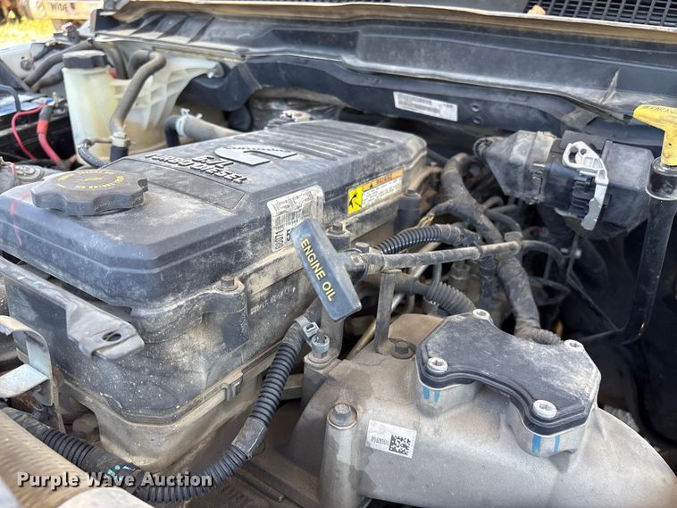 image for item EF1169 2017 RAM 5500 Crew Cab flatbed truck