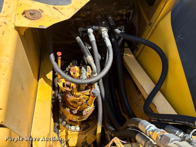 image for item EF1170 2008 Komatsu PC160LC excavator