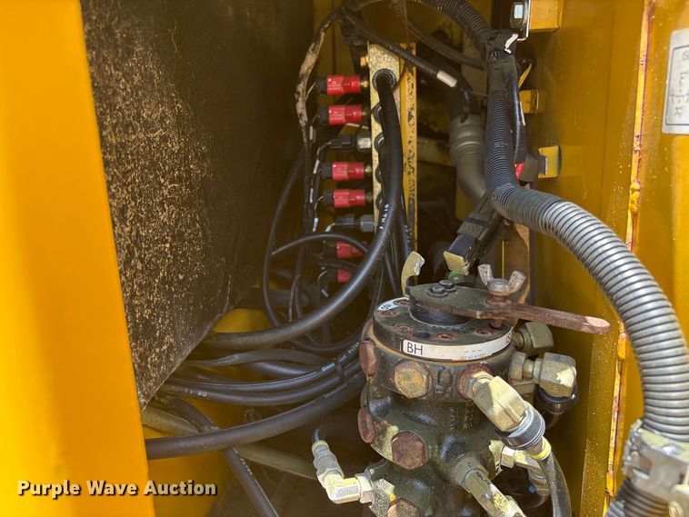 image for item EF1170 2008 Komatsu PC160LC excavator
