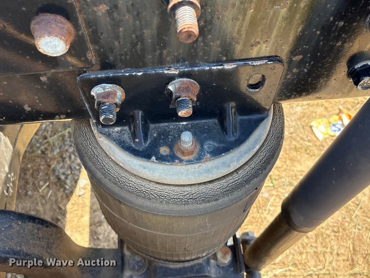 image for item EF1171 2000 Mack CH semi truck