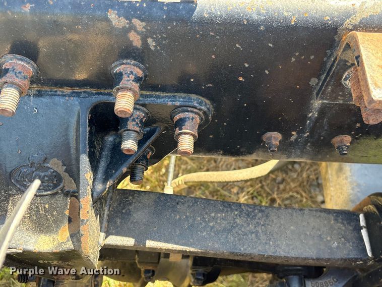 image for item EF1171 2000 Mack CH semi truck