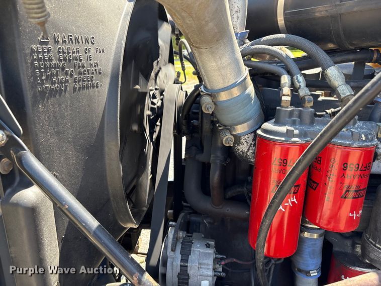 image for item EF1171 2000 Mack CH semi truck
